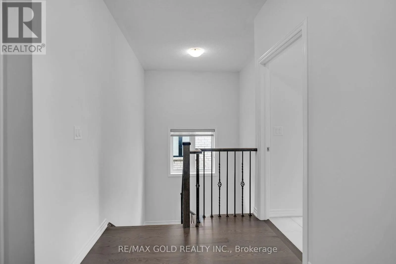 12 VINCENA ROAD
