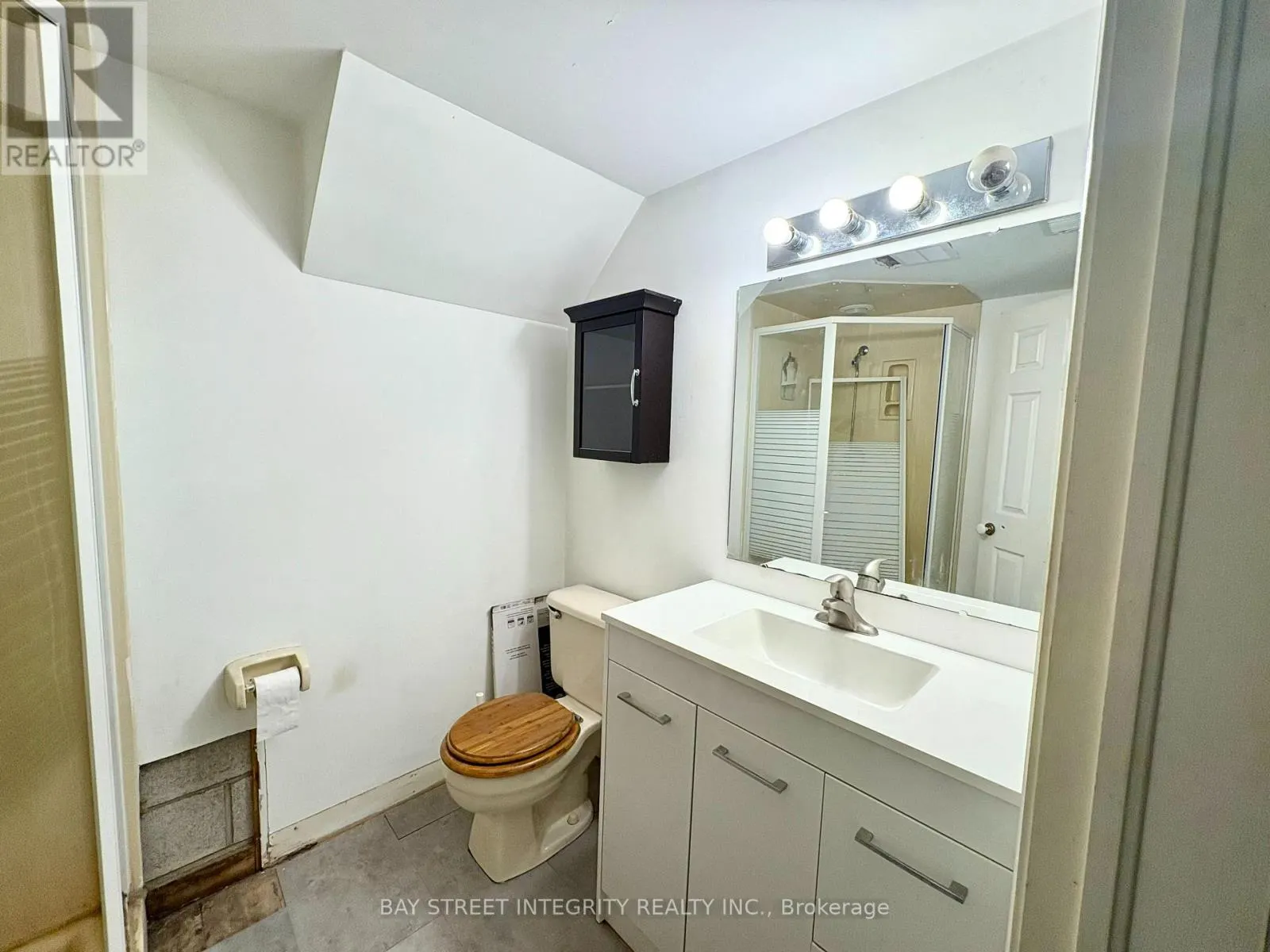 931 DAVID COURT
