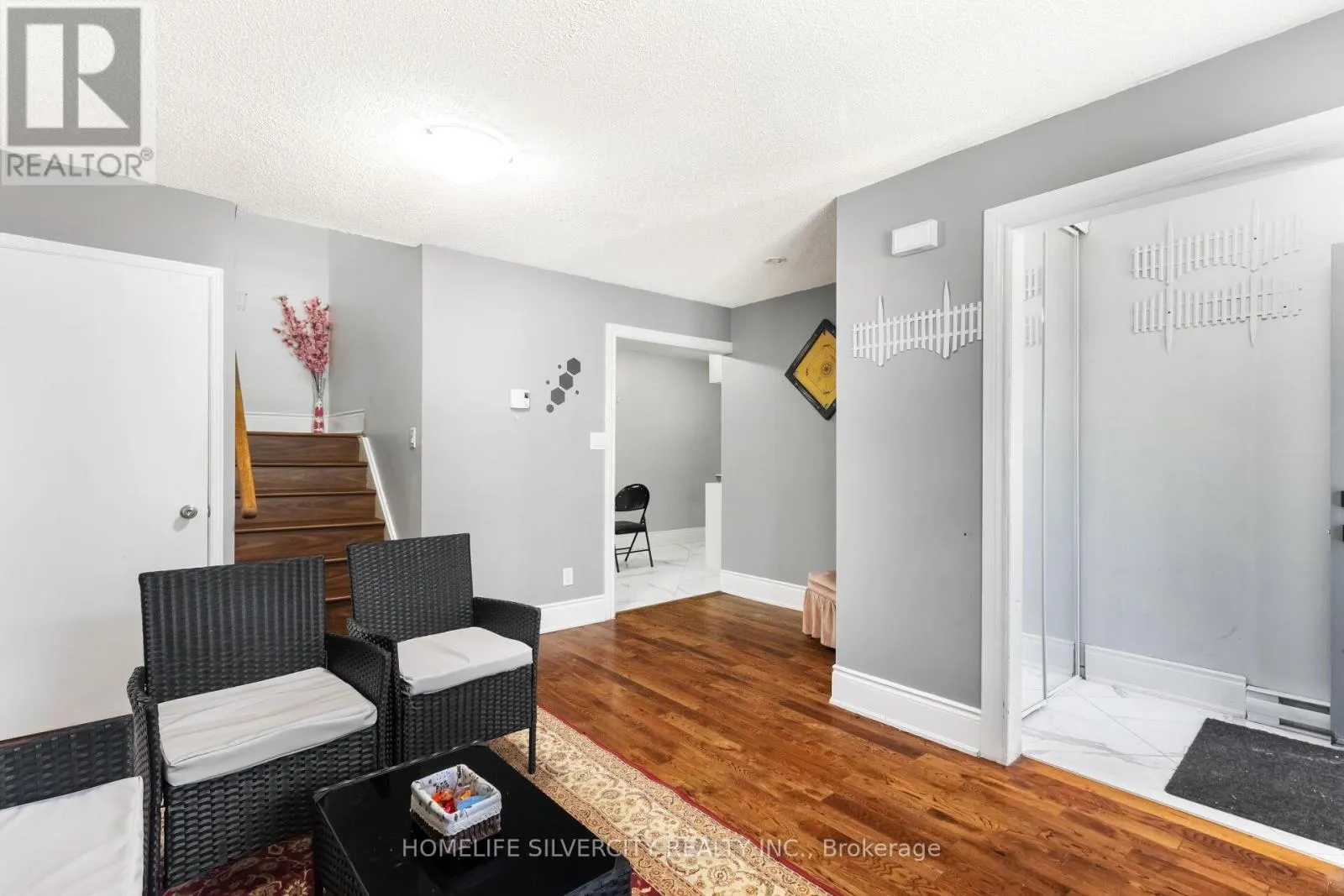 96 - 90 LAWRENCE AVENUE