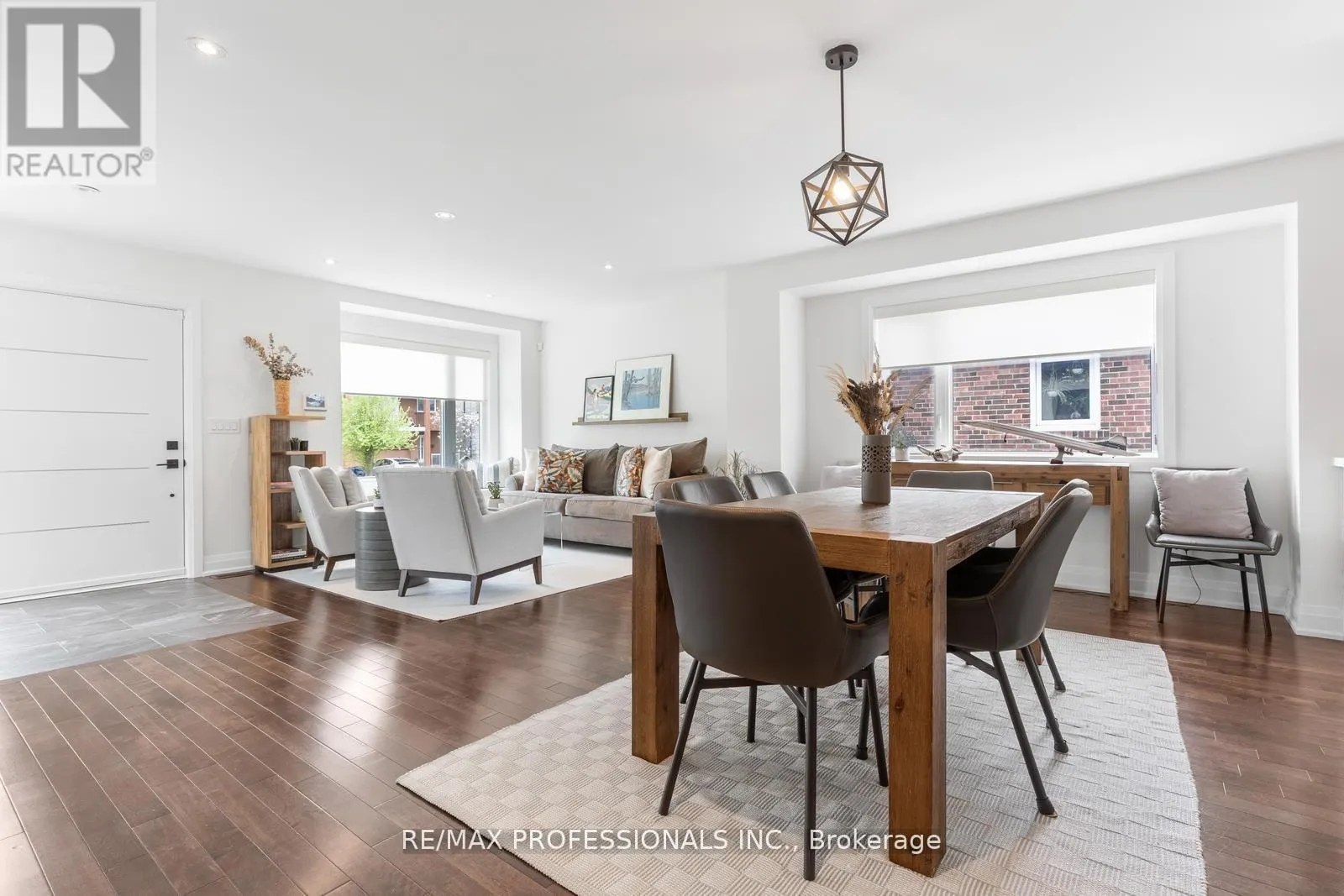 43 BELLMAN AVENUE