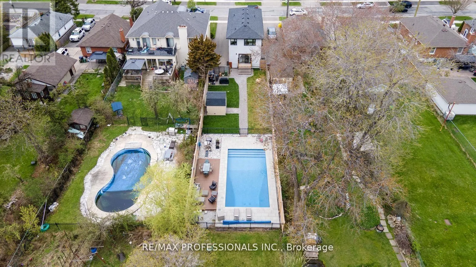 43 BELLMAN AVENUE
