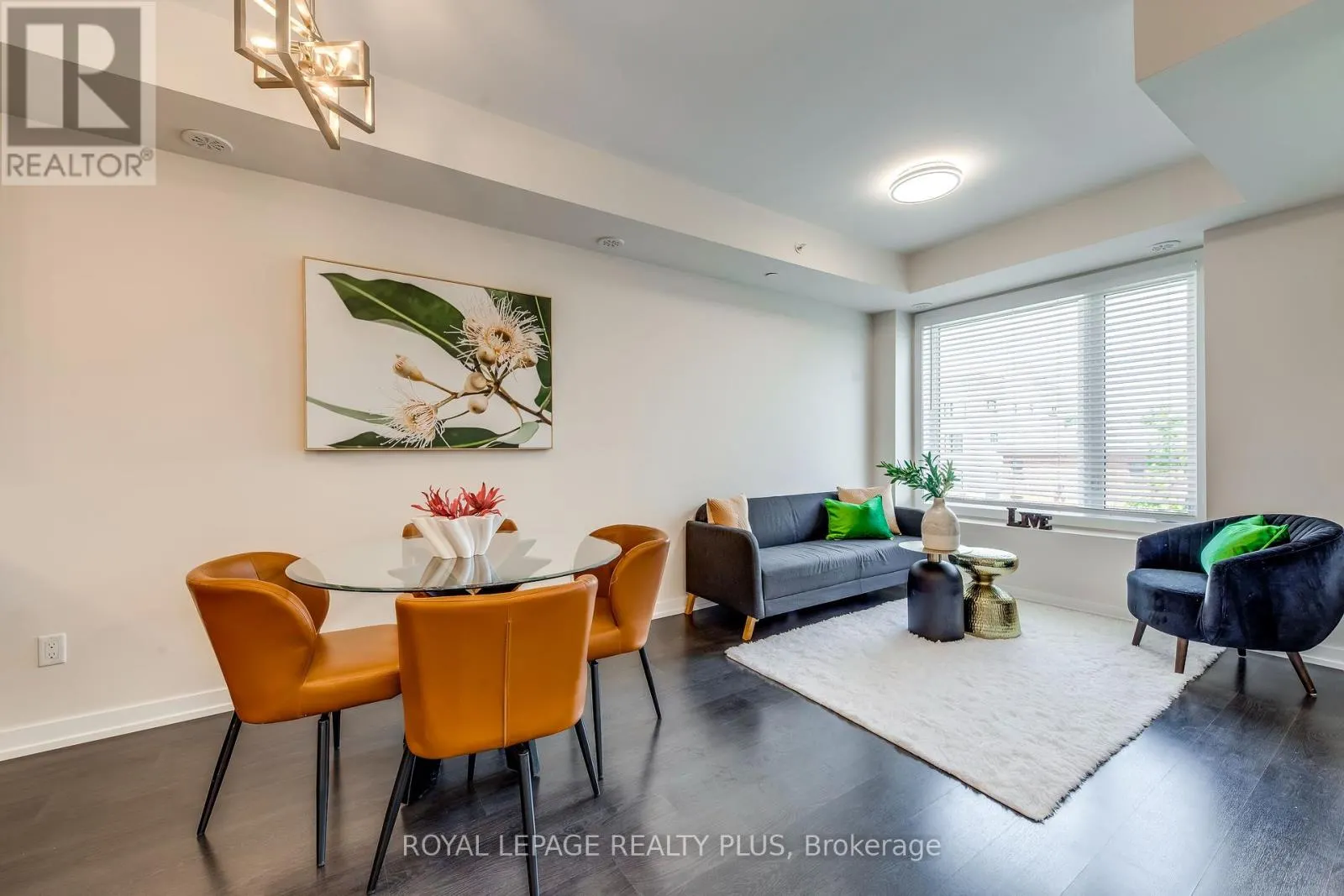 510 - 10 DRUMMOND STREET