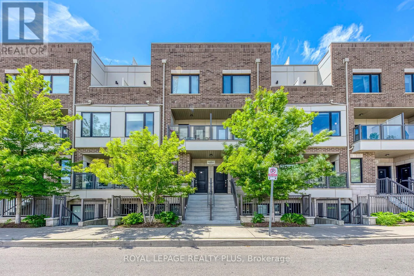 510 - 10 DRUMMOND STREET