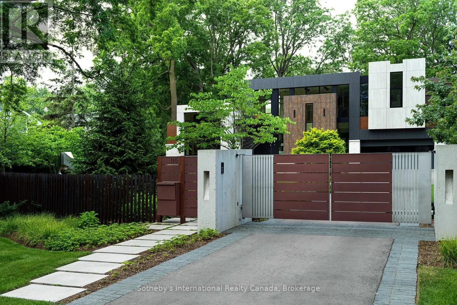 116 CHARTWELL ROAD