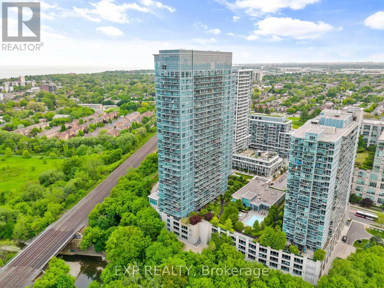 1932 - 165 LEGION ROAD N