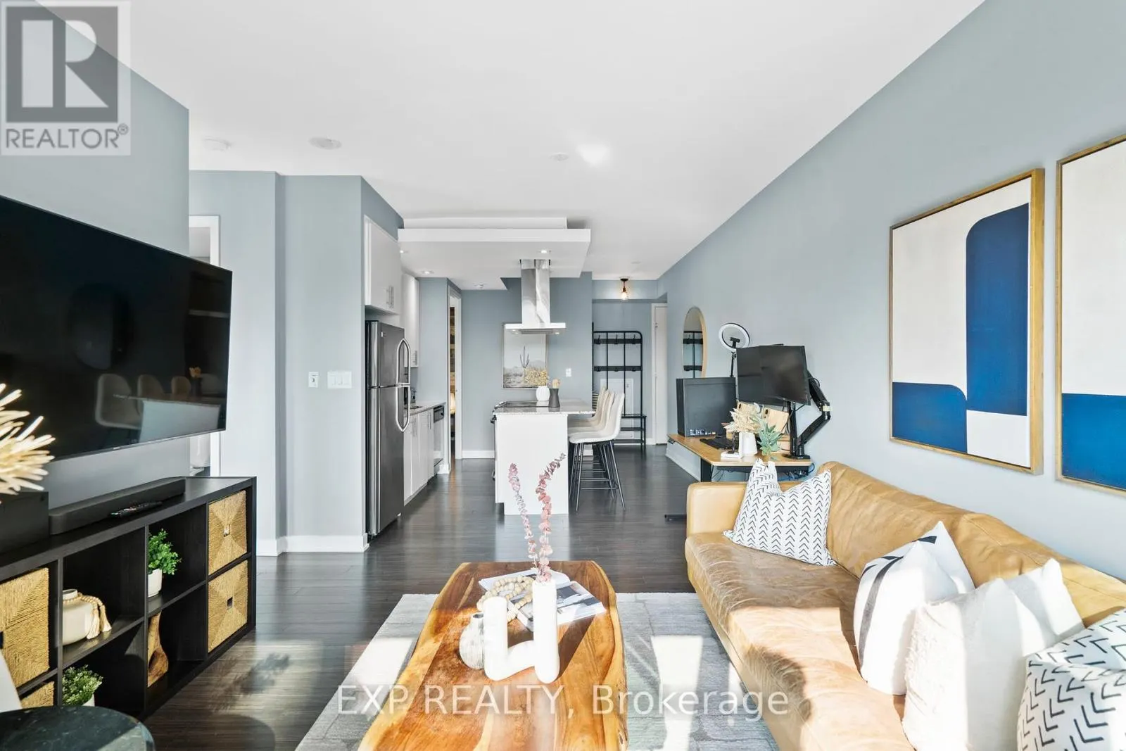 1932 - 165 LEGION ROAD N