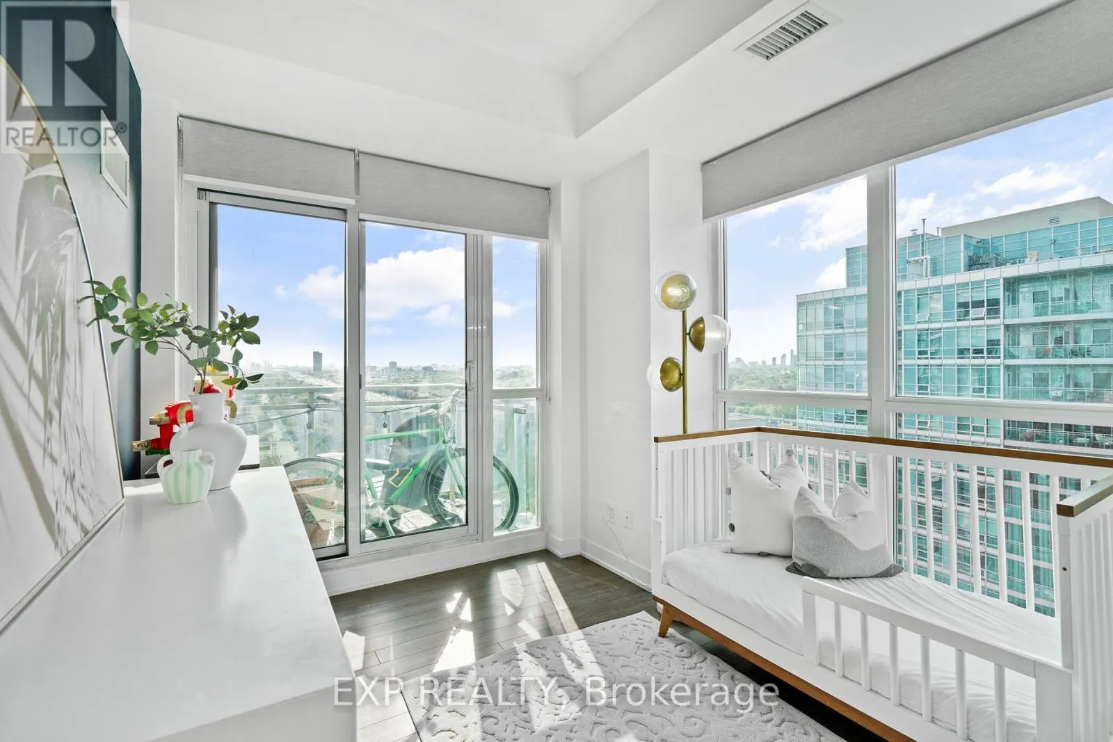 1932 - 165 LEGION ROAD N