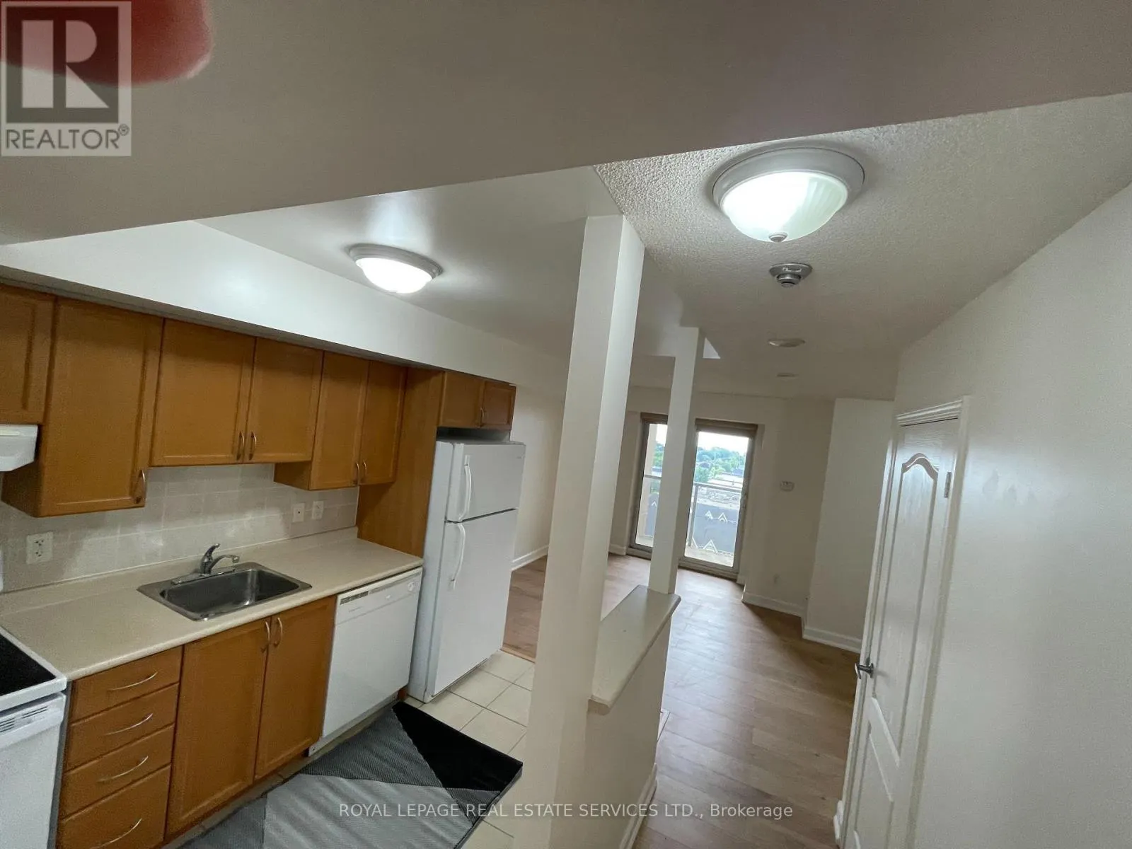 1105 - 4 ELSINORE PATH