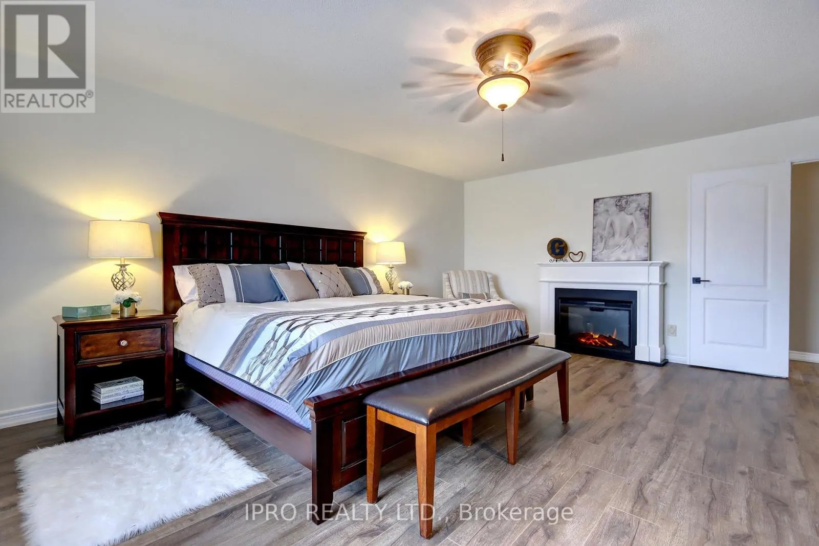 10 BERTON BOULEVARD