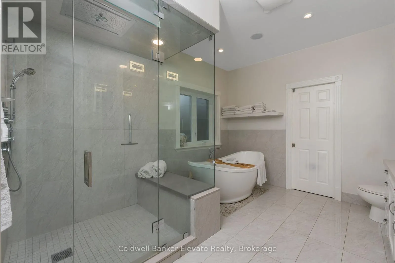 4 ABBITT CRESCENT