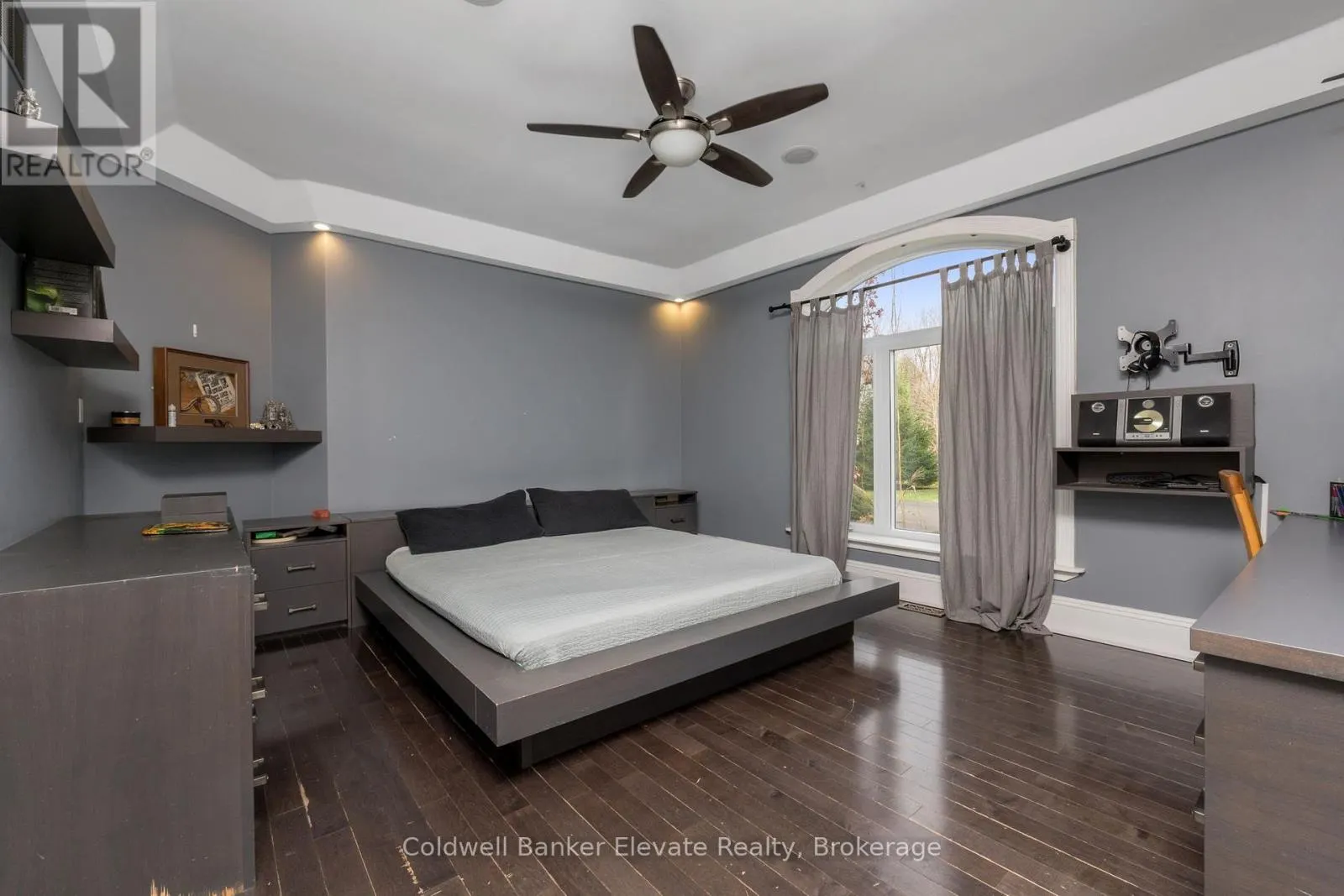 4 ABBITT CRESCENT