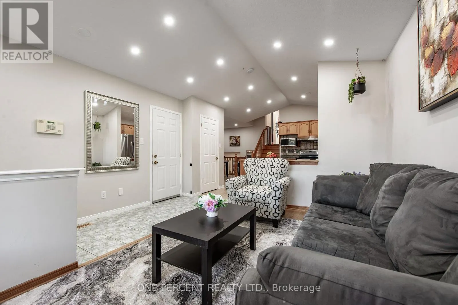 53 BISCAYNE CRESCENT