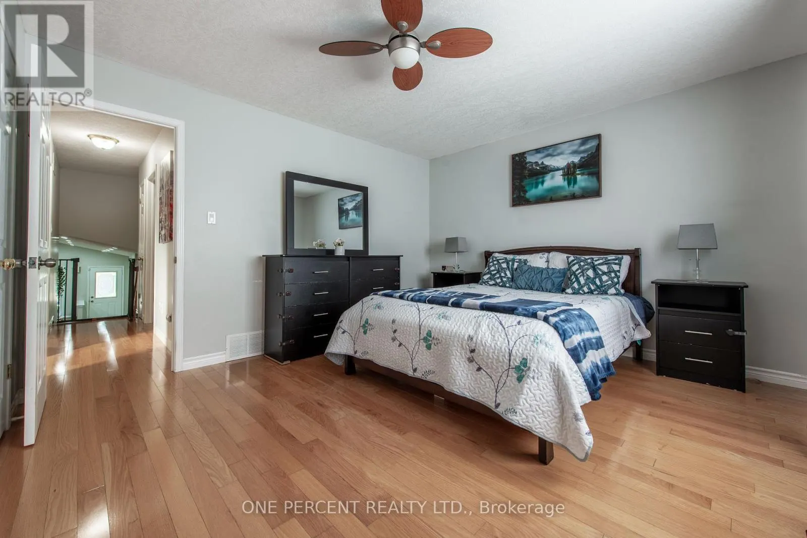 53 BISCAYNE CRESCENT