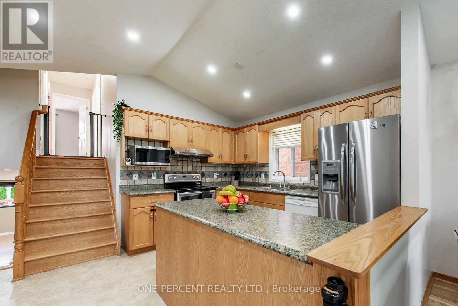 53 BISCAYNE CRESCENT