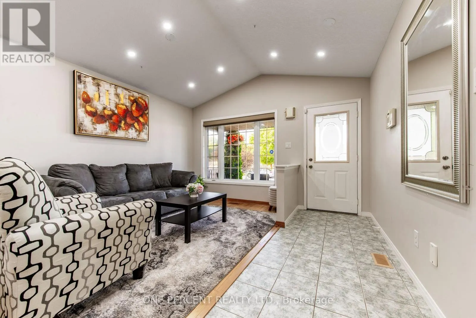 53 BISCAYNE CRESCENT