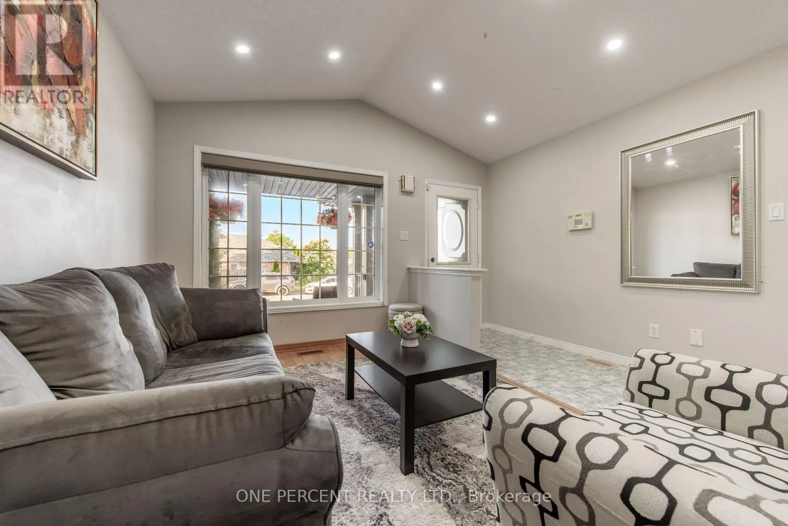 53 BISCAYNE CRESCENT