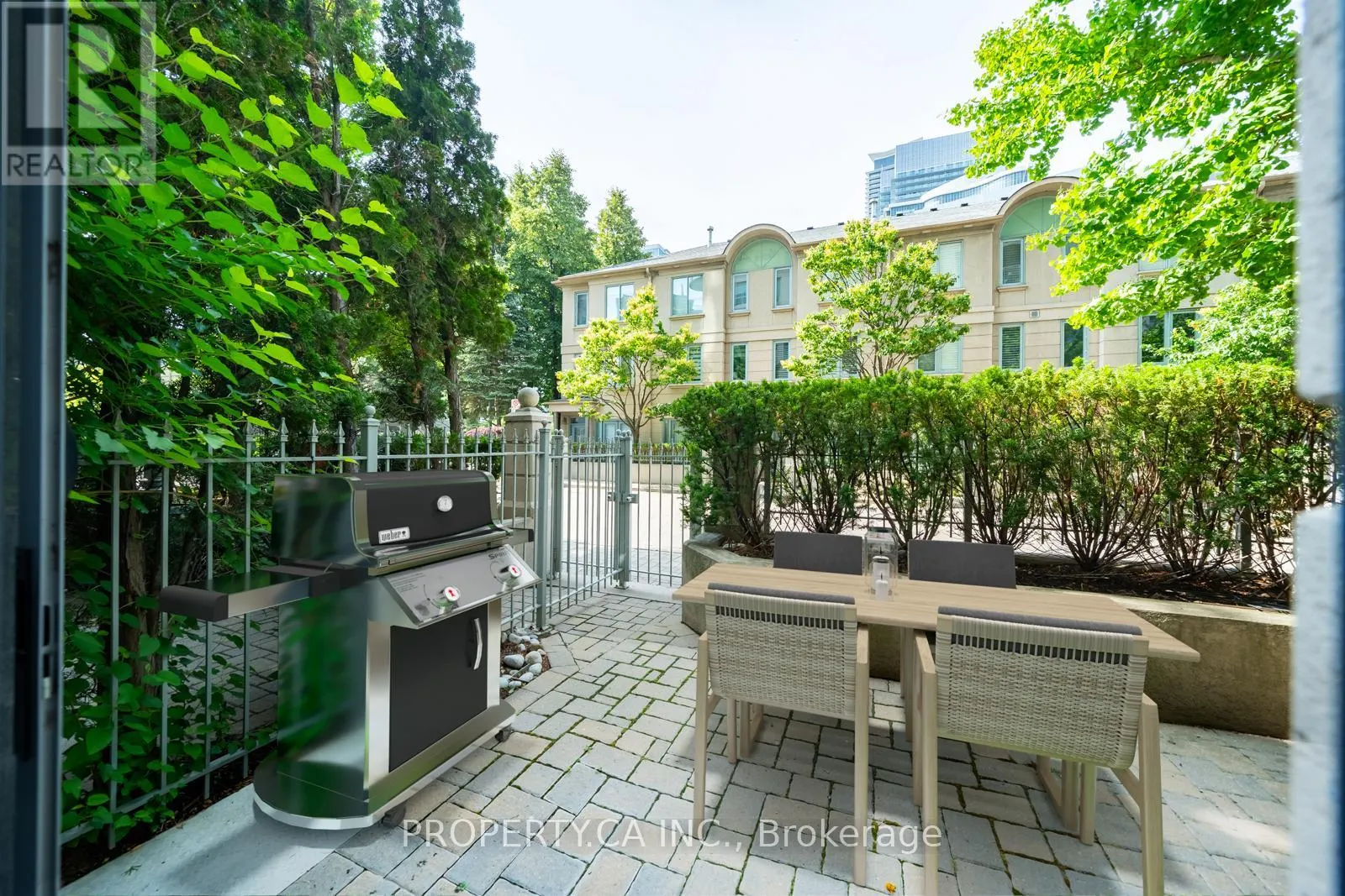 105 - 2111 LAKESHORE BOULEVARD W
