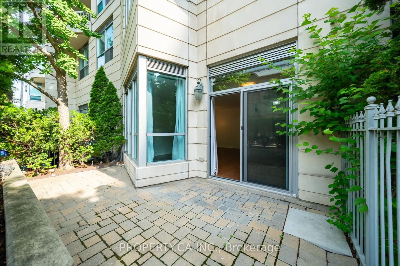 105 - 2111 LAKESHORE BOULEVARD W