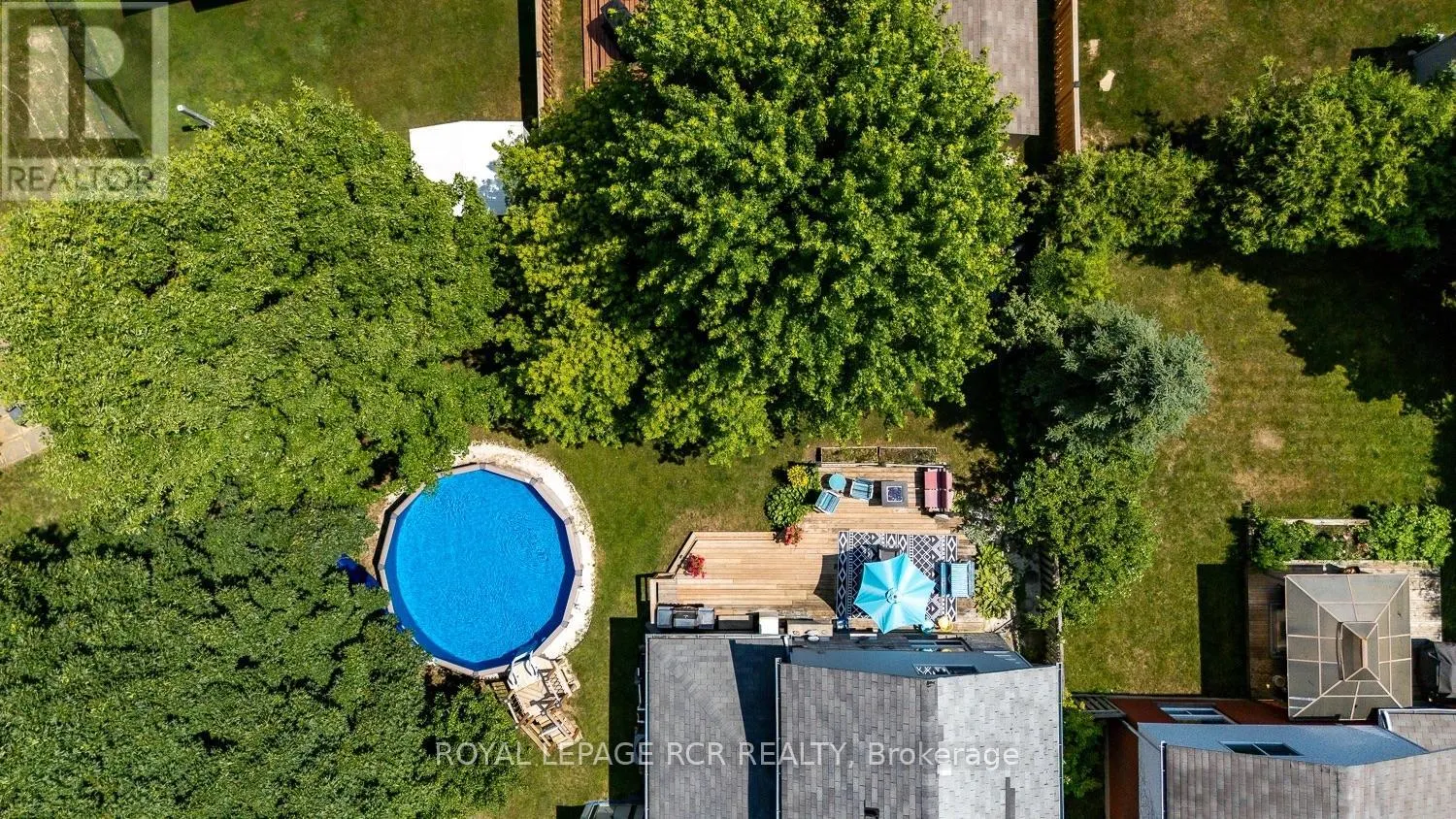 252 ELMWOOD CRESCENT
