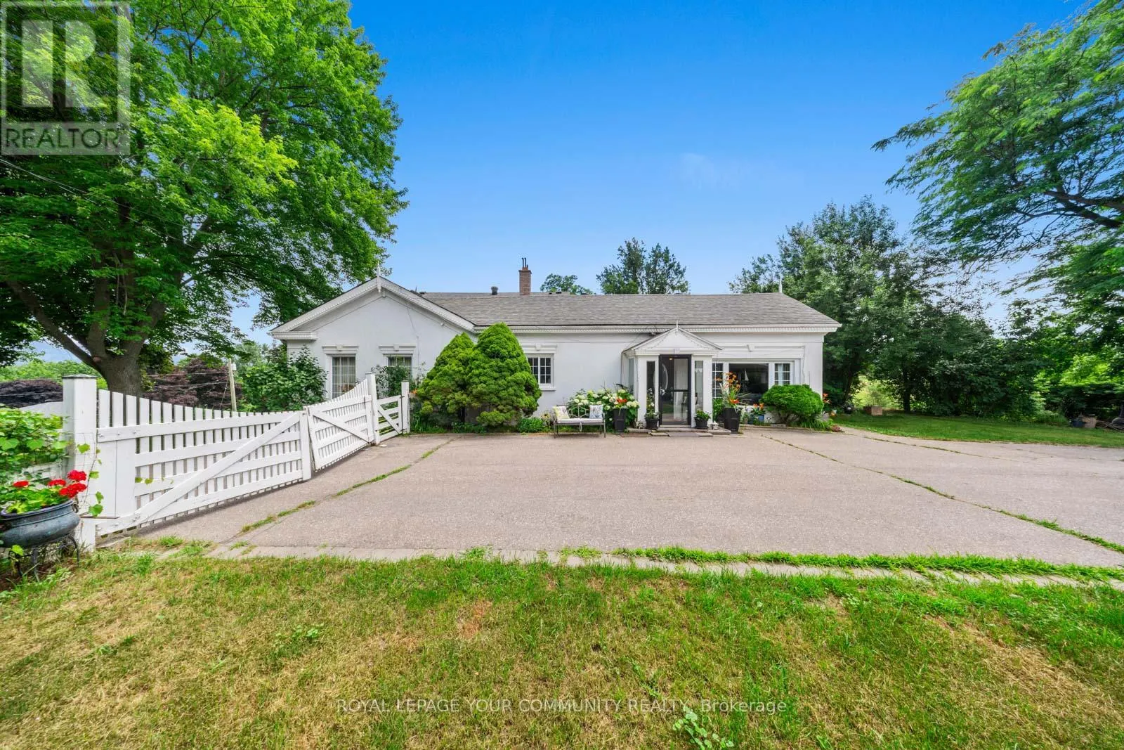 152 CONFEDERATION STREET