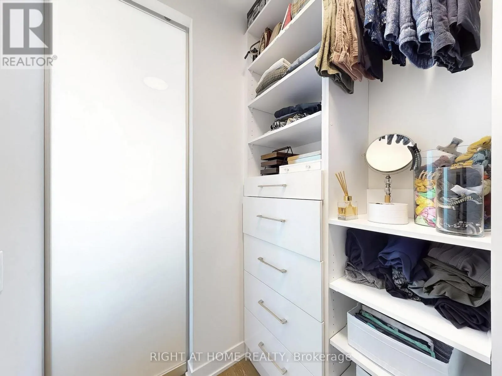 1209 - 90 PARK LAWN ROAD