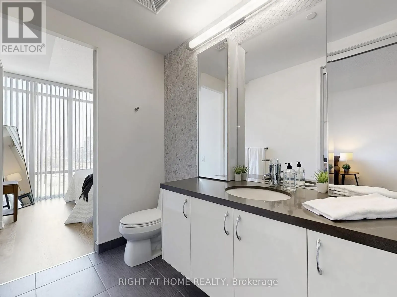 1209 - 90 PARK LAWN ROAD