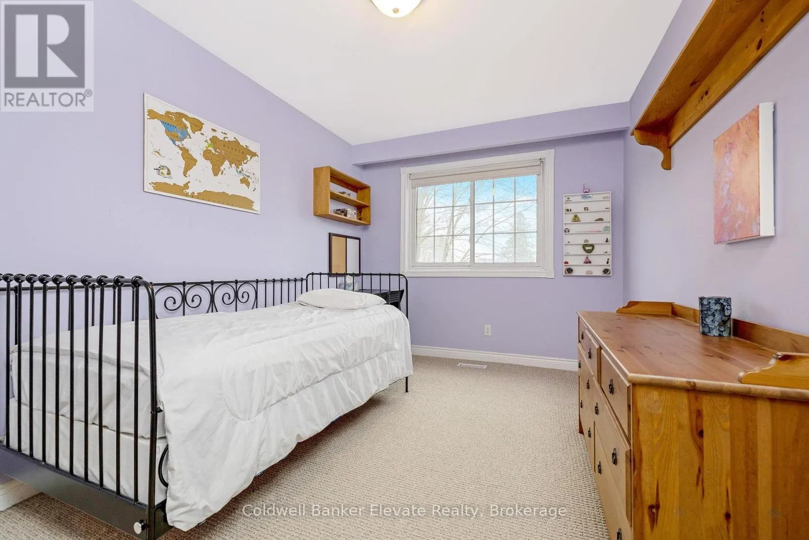 11 HILLSIDE DRIVE