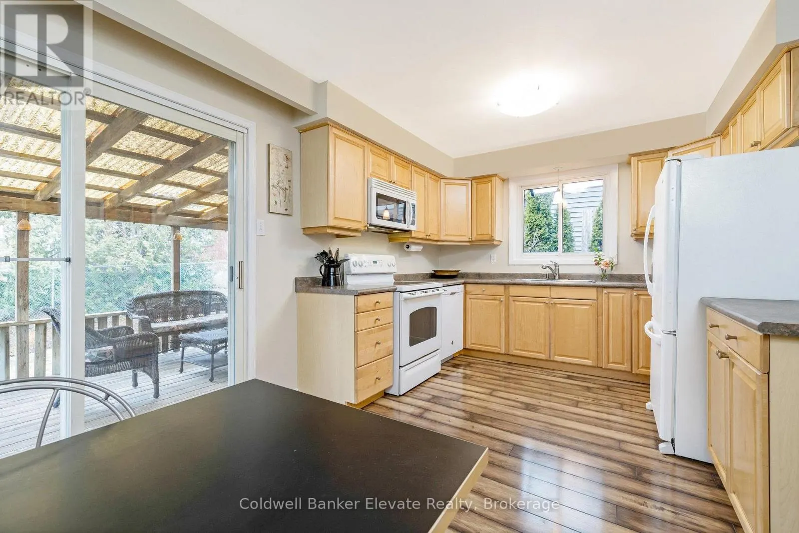 11 HILLSIDE DRIVE
