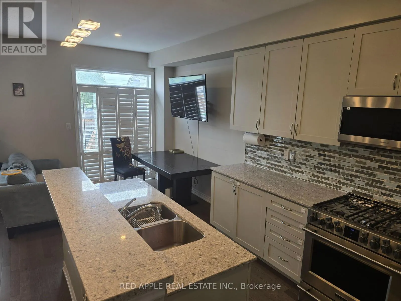 123 MORRA AVENUE