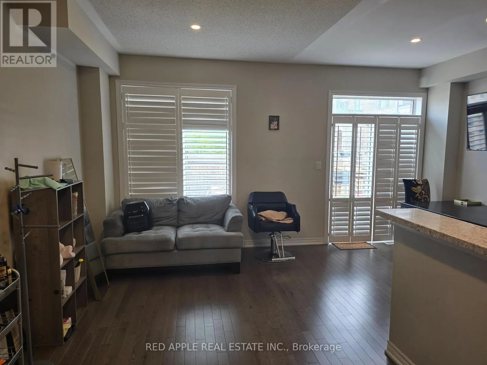 123 MORRA AVENUE