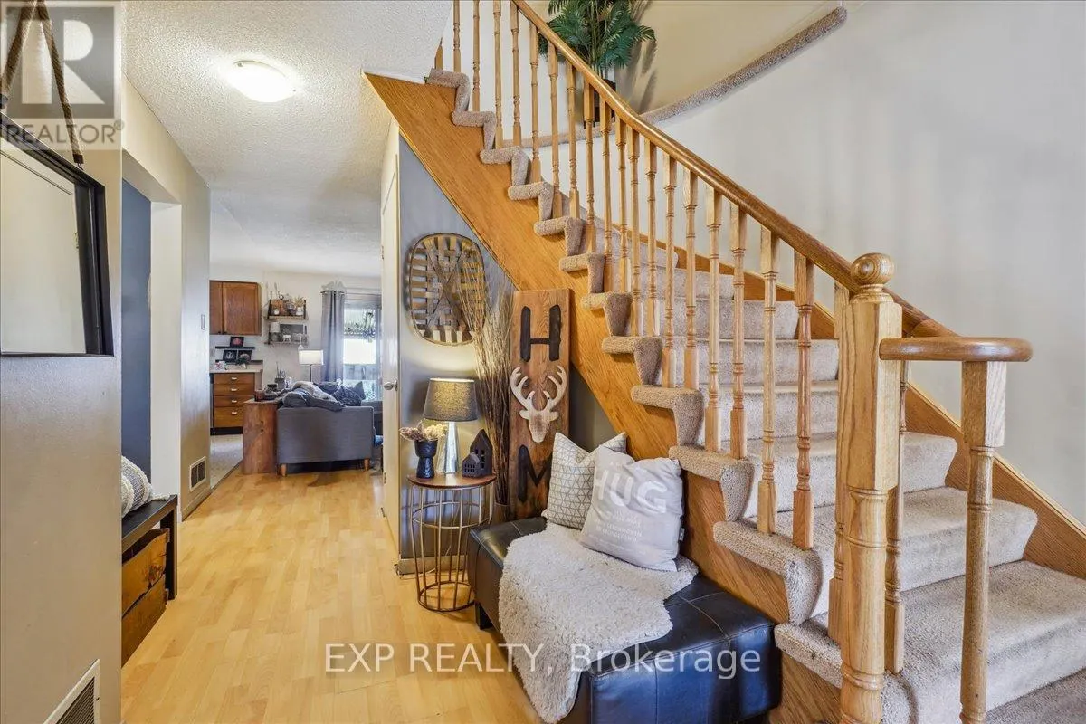 7 ROSSET VALLEY COURT
