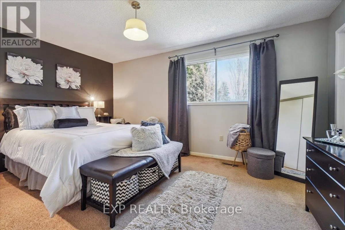 7 ROSSET VALLEY COURT
