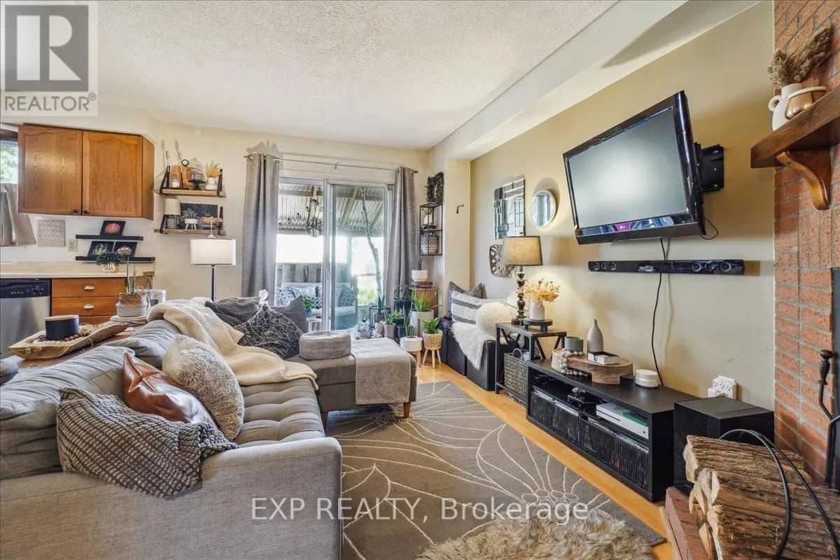 7 ROSSET VALLEY COURT