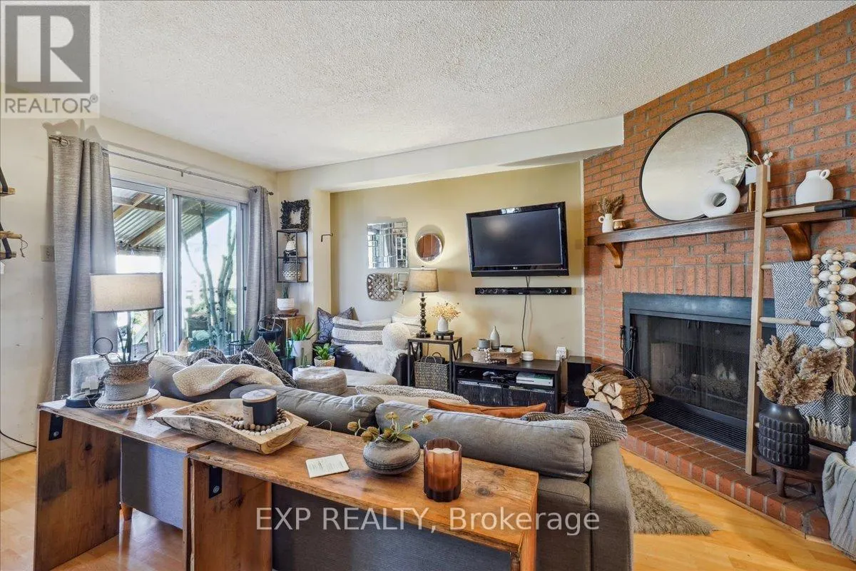 7 ROSSET VALLEY COURT