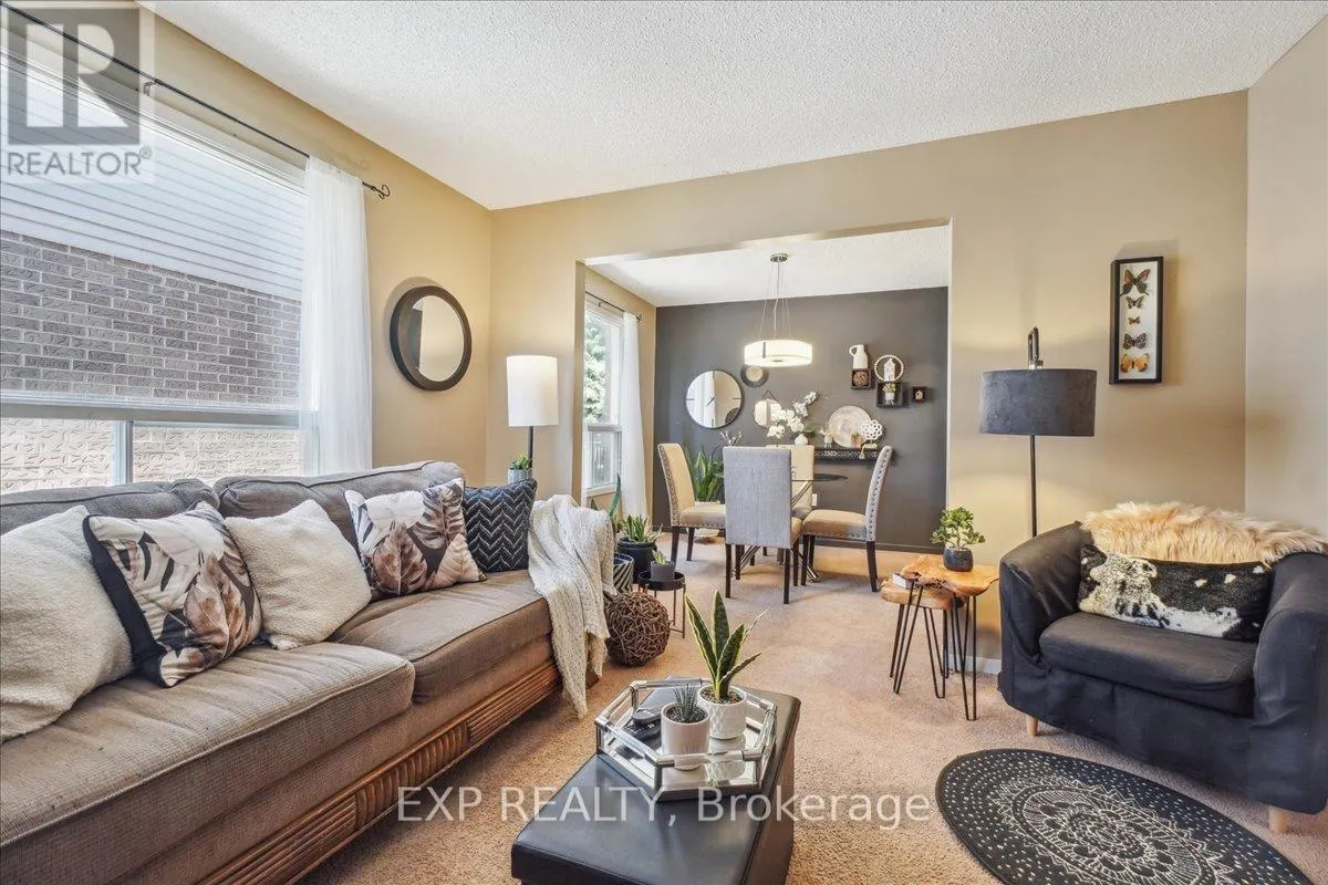 7 ROSSET VALLEY COURT