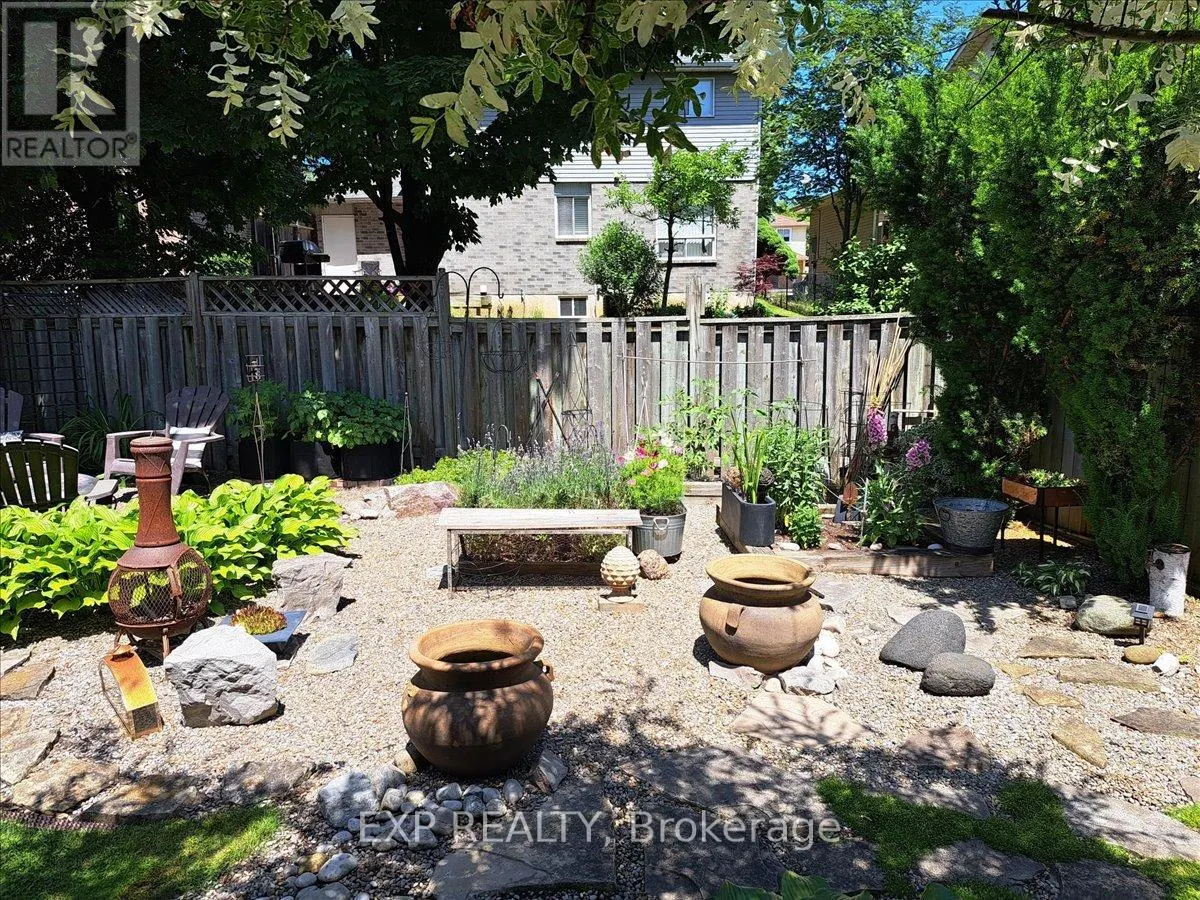 7 ROSSET VALLEY COURT