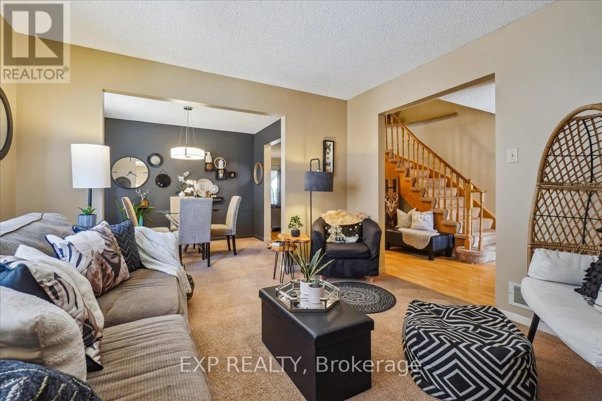 7 ROSSET VALLEY COURT