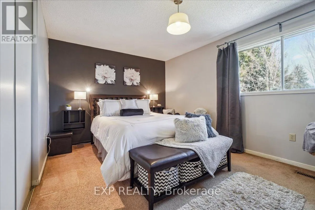 7 ROSSET VALLEY COURT