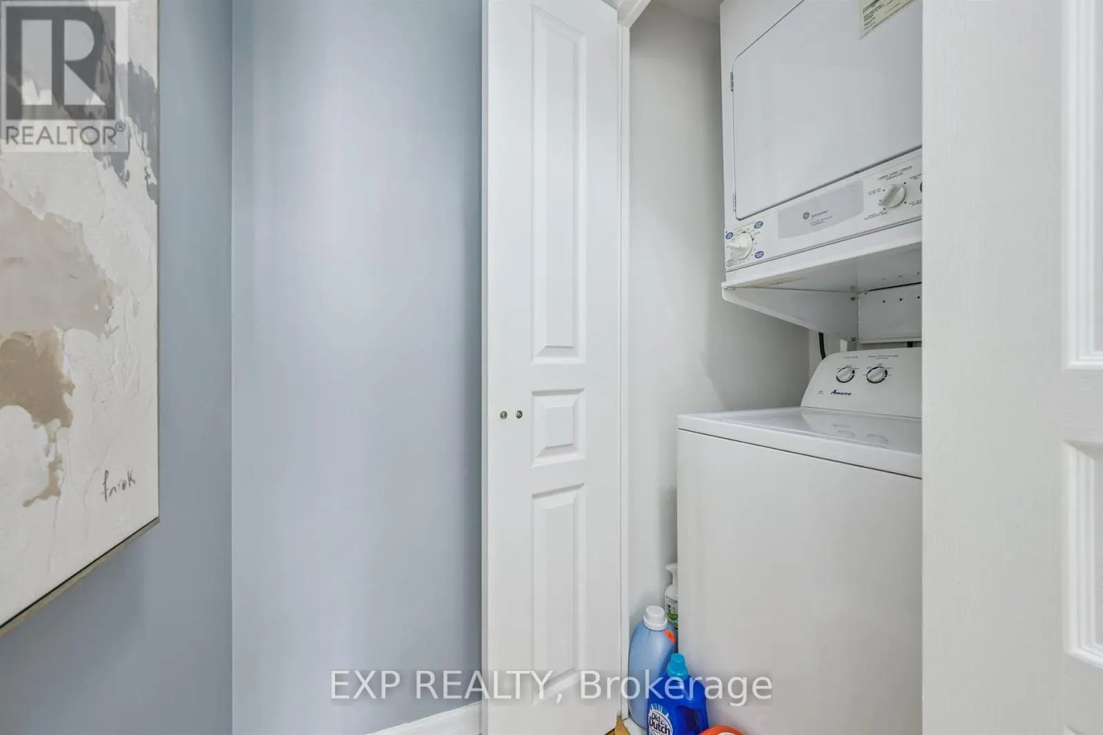 905 - 220 BURNHAMTHORPE ROAD W