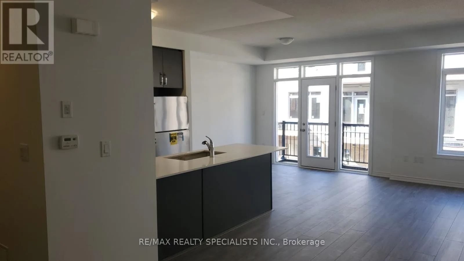 22 - 75 SPRINGDALE AVENUE