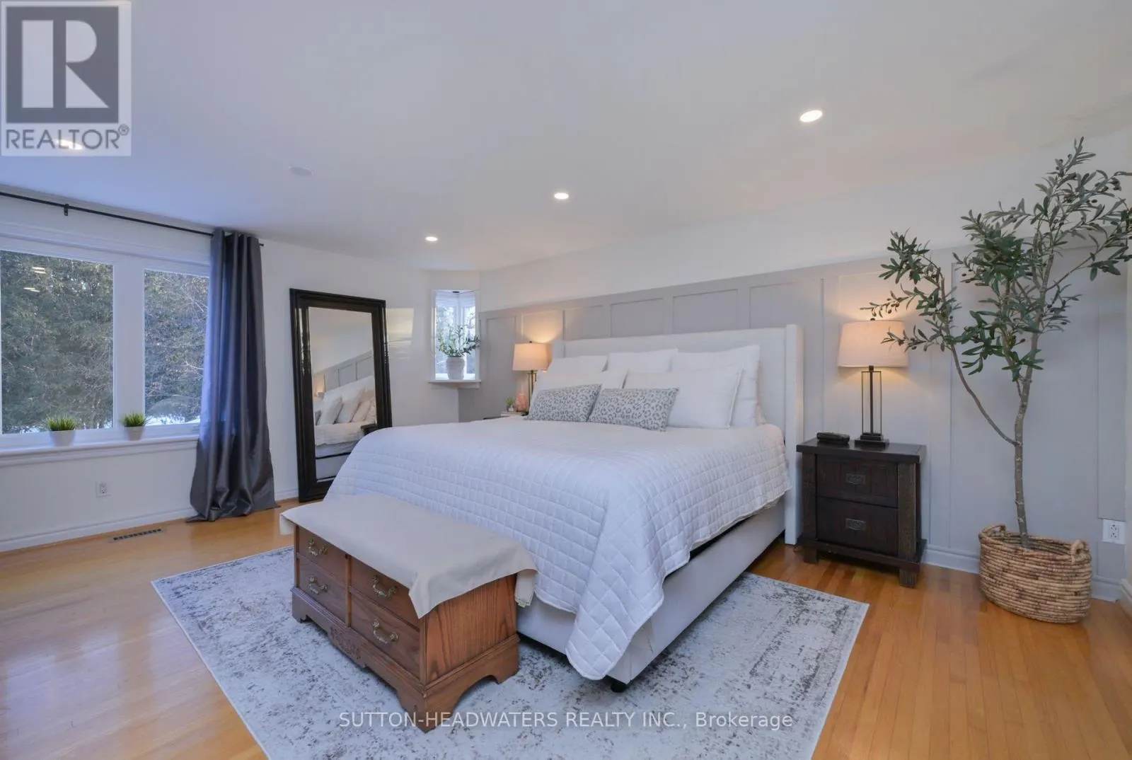 563 RIVER ROAD