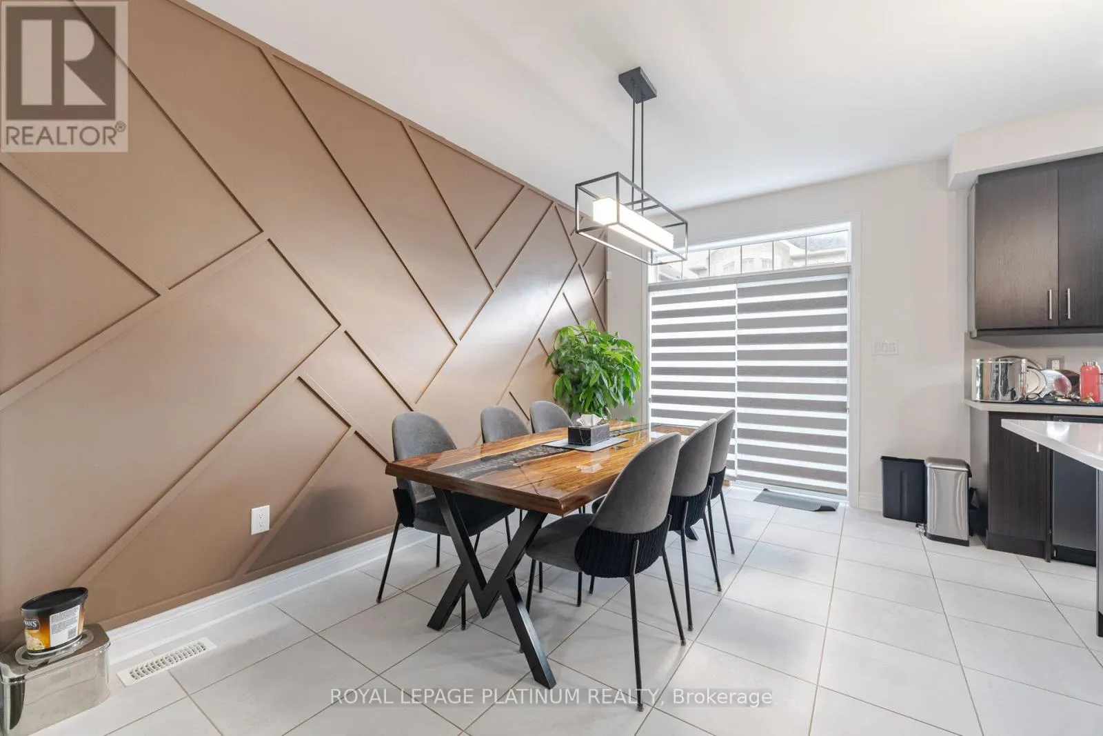 29 OVERSTONE ROAD