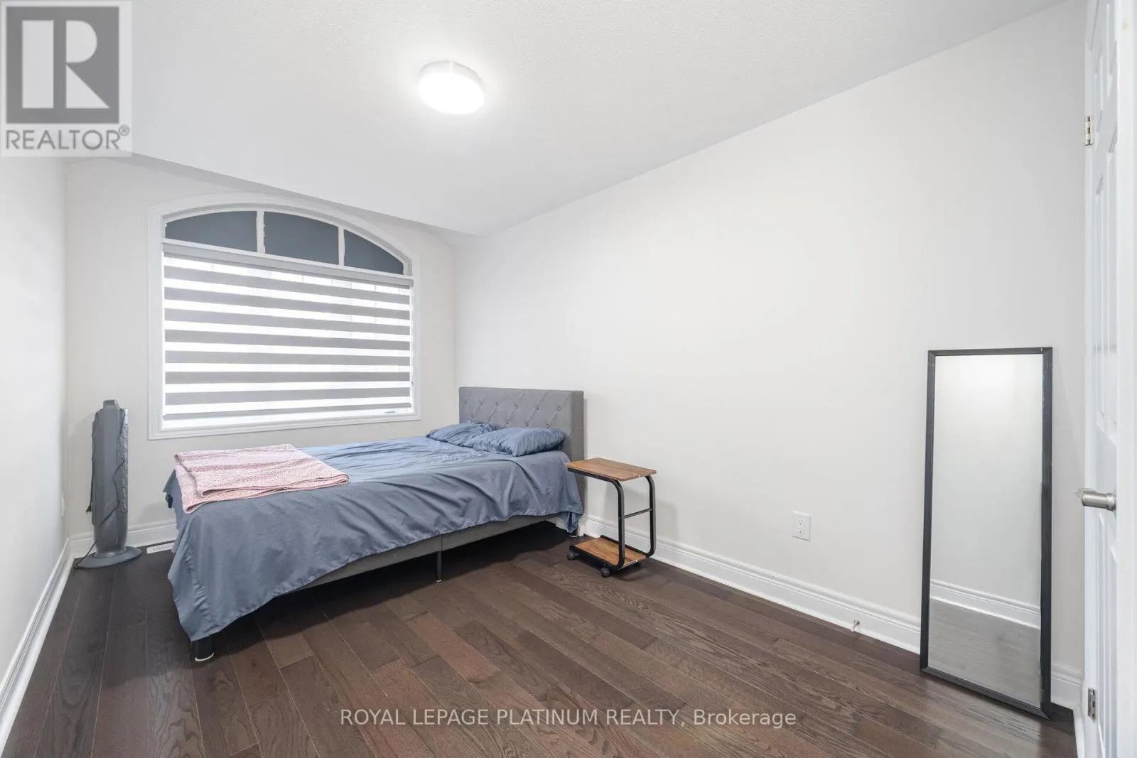 29 OVERSTONE ROAD