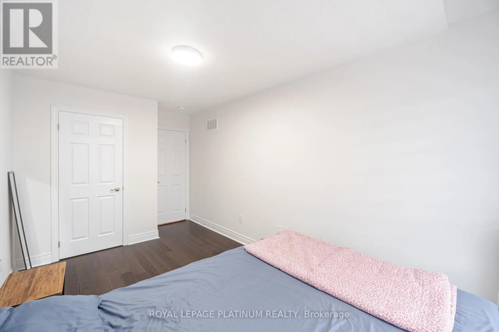 29 OVERSTONE ROAD
