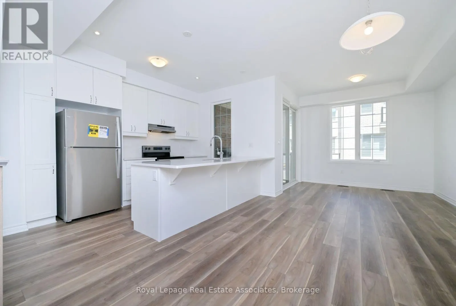 19 CULLINGTREE PLACE