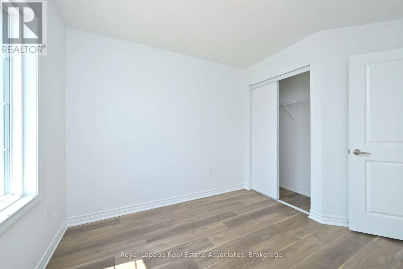 19 CULLINGTREE PLACE