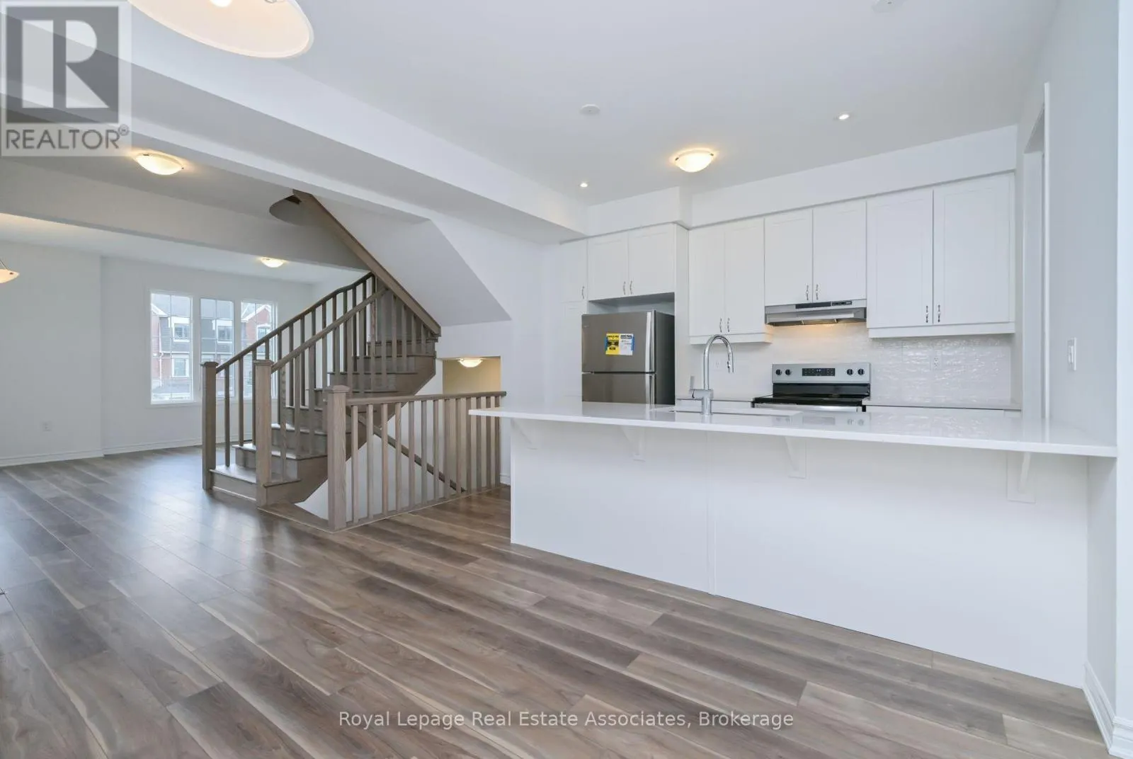 19 CULLINGTREE PLACE