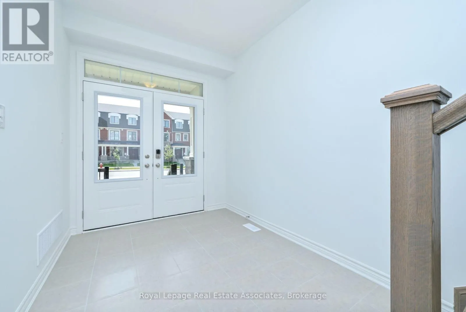 19 CULLINGTREE PLACE
