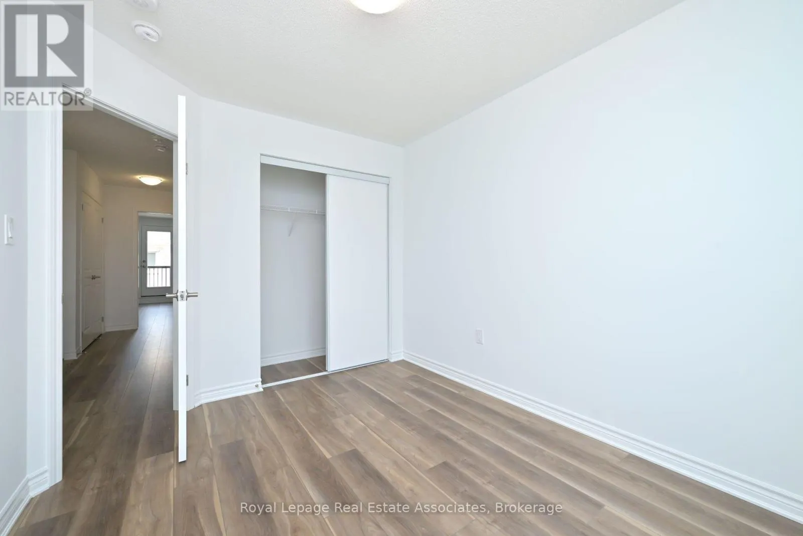 19 CULLINGTREE PLACE