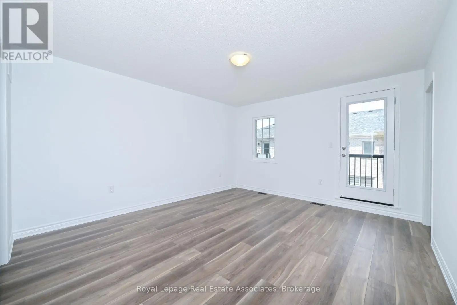 19 CULLINGTREE PLACE